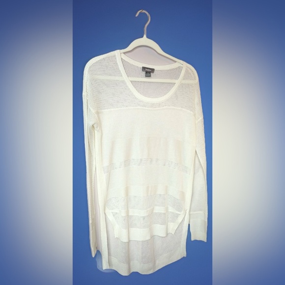 Neiman Marcus White Sheer Knit High-Low Sweater – Women’s M - Picture 1 of 3